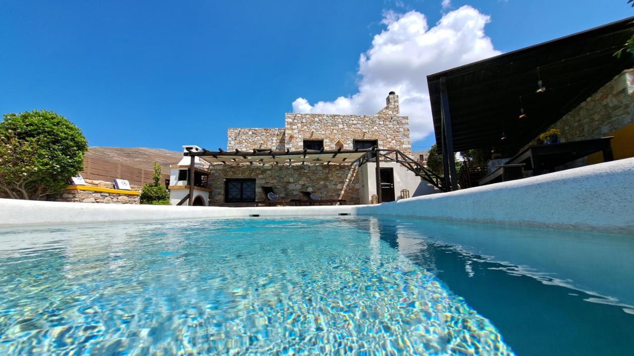 Villa Camellia Liaropá Extérieur photo